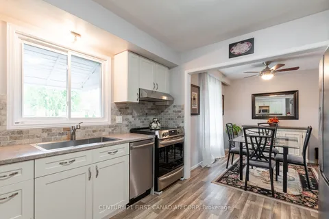 53 Dunwich Dr, St. Thomas, ON N5R 4T7