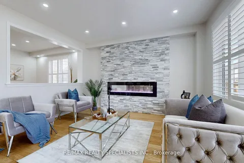 121 Longboat Run Rd, Brantford, ON N3T 0R8
