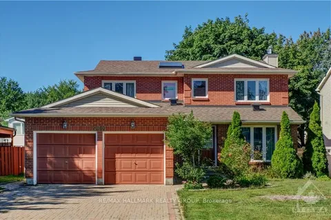5989 MEADOWGLEN Dr, Orleans - Convent Glen and Area, ON K1C 5W5