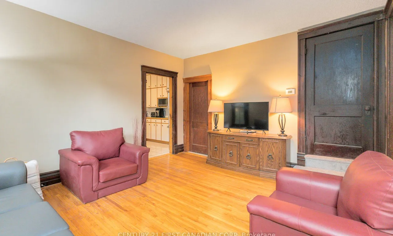 549 Quebec St, London, ON N5W 3Y9