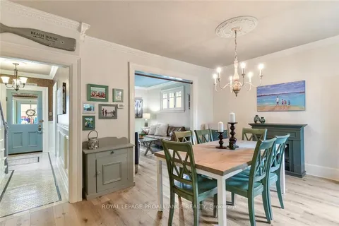 36 WALL St, Brockville, ON K6V 4S1