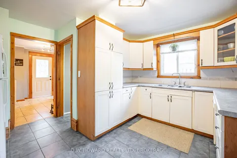 17 Port Robinson Rd, Pelham, ON L0S 1E0