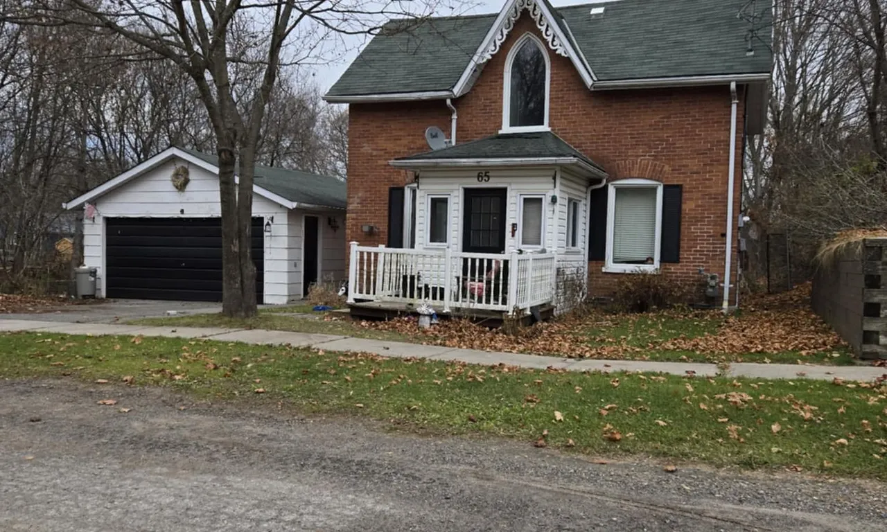 65 Nelson St, Centre Hastings, ON K0K 2K0
