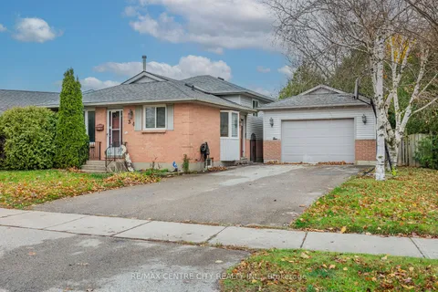 34 Ripley Rd, London, ON N5V 3V1