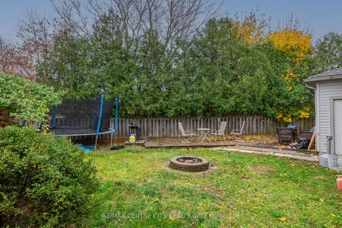 34 Ripley Rd, London, ON N5V 3V1