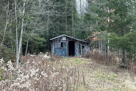 11983 Highway 41, Addington Highlands, ON K0H 1Z0