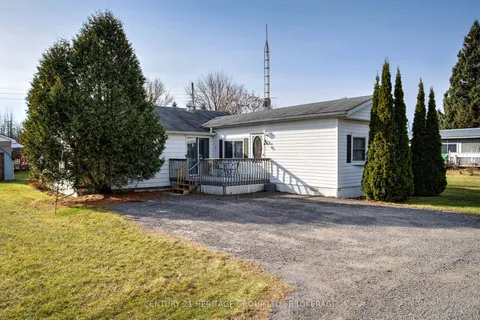 4421 Front St, South Frontenac, ON K0H 2W0