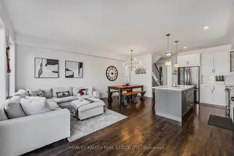 203 Yellow Birch Cres, Blue Mountains, ON L9Y 0Z3