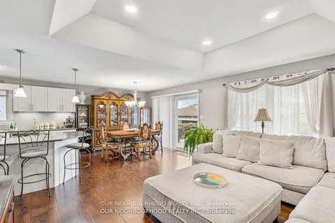 52 Mcintosh Cres, Quinte West, ON K0K 1B0