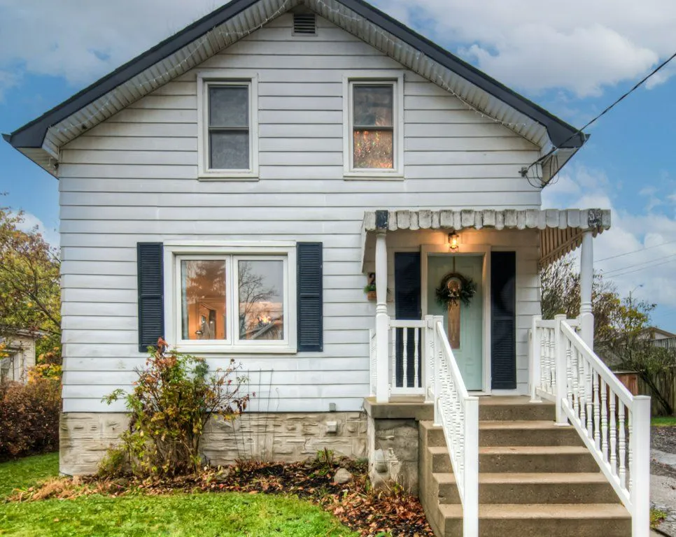 21 Waterside Ave, Cambridge, ON N1R 1E8