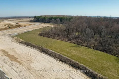 811 GATESTONE Rd, London, ON N6M 1C1