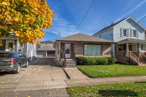 439 Davis St, Port Colborne, ON L3K 1Z7