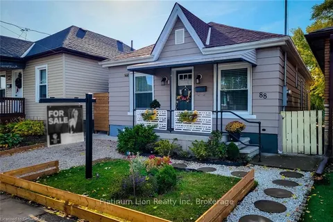88 Hope Ave, Hamilton, ON L8H 2E4