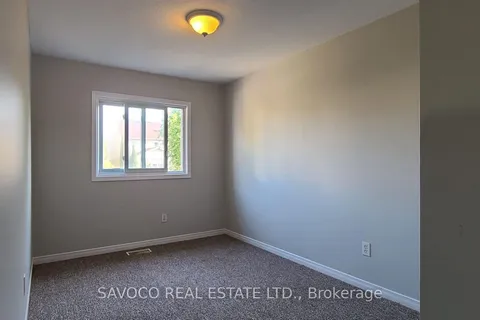 312 Activa Ave, Kitchener, ON N2E 3V1