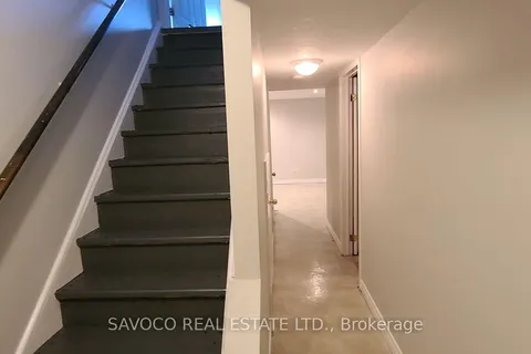 312 Activa Ave, Kitchener, ON N2E 3V1