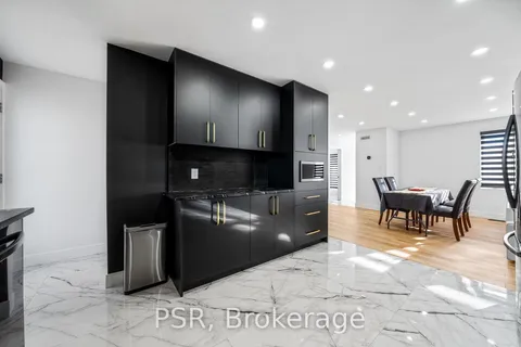 528 Main St, Grimsby, ON L3M 1T5