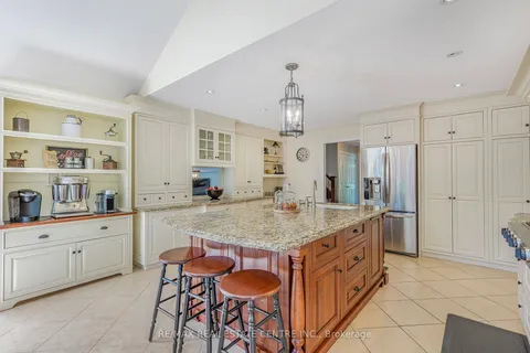3 Springview Crt, East Garafraxa, ON L9W 6B5