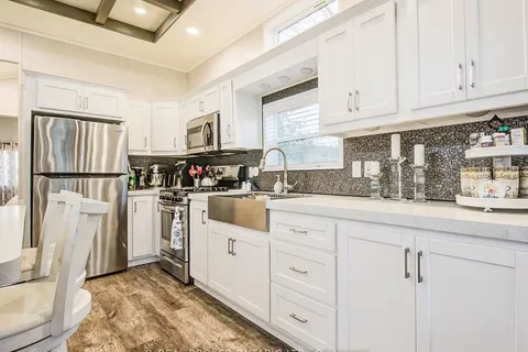 580 Beaver Creek Rd, Waterloo, ON N2J 3Z4