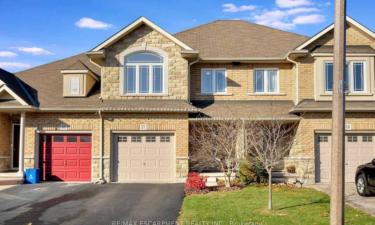 37 Celestial Cres, Hamilton, ON L0R 1P0