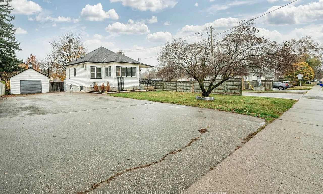 72 Elgin St, Cambridge, ON N1R 5G5