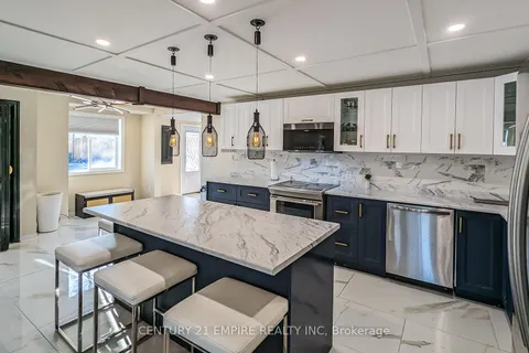 824 Trenton Frankford Rd, Quinte West, ON K8V 5P6