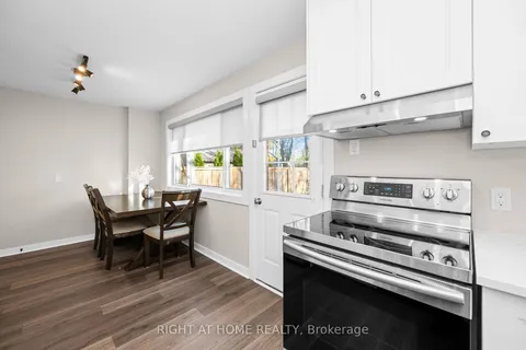 305 East 24th St, Hamilton, ON L8V 2Y7