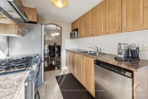 106 WATERFERN Way, Orleans - Cumberland and Area, ON K4A 0T4
