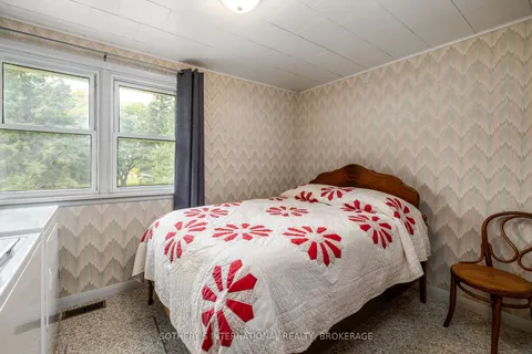 58 Old Portage Rd, Quinte West, ON K0K 1L0