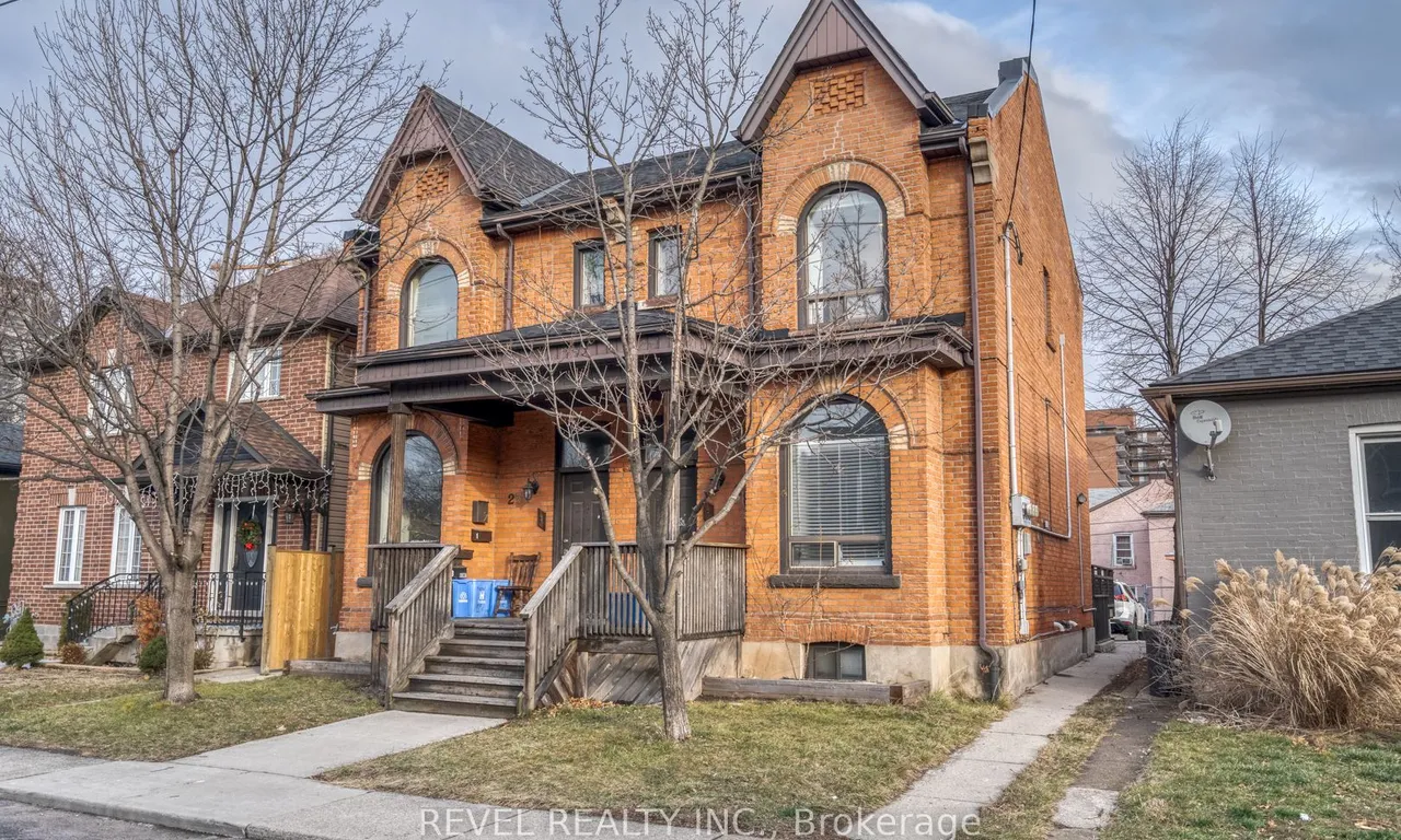 27 Grove St, Hamilton, ON L8N 1P4