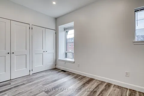 27 Grove St, Hamilton, ON L8N 1P4