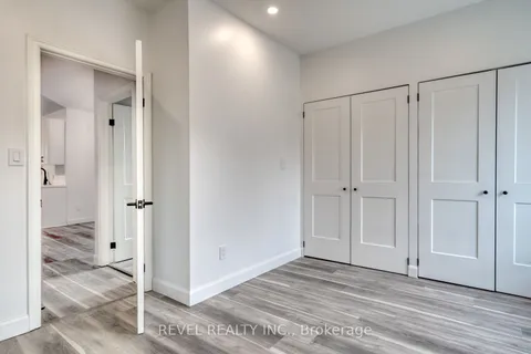 27 Grove St, Hamilton, ON L8N 1P4