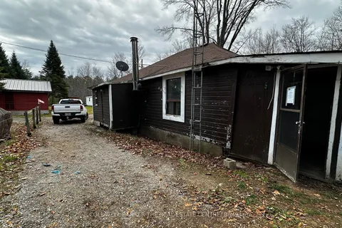 1004 Fern Rd, Gravenhurst, ON P0E 1G0