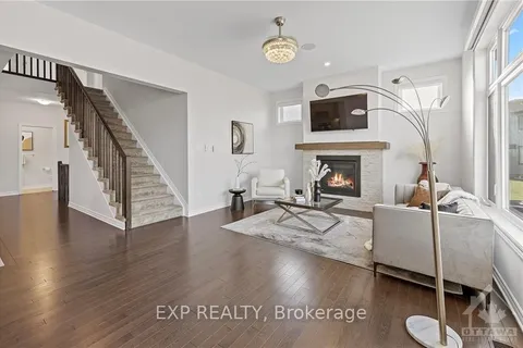 62 VICEROY Mews, Blossom Park - Airport and Area, ON K1X 0J5