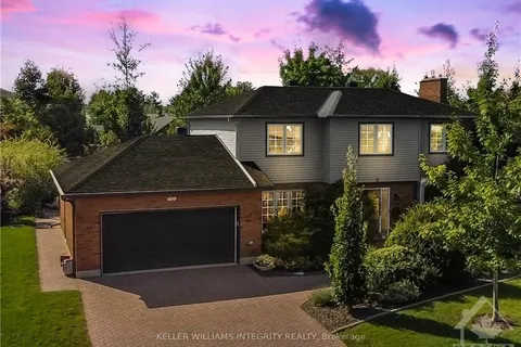 10 RIVERBROOK Rd, South of Baseline to Knoxdale, ON K2H 7W6