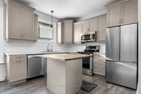 191 Bridge St, Greater Napanee, ON K7R 2E3