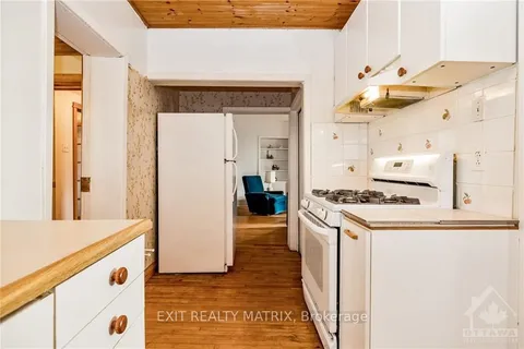 25 HIGH St, Carleton Place, ON K7C 1W1