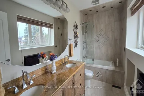 1627 CHAMPNEUF Dr, Orleans - Convent Glen and Area, ON K1C 6C1