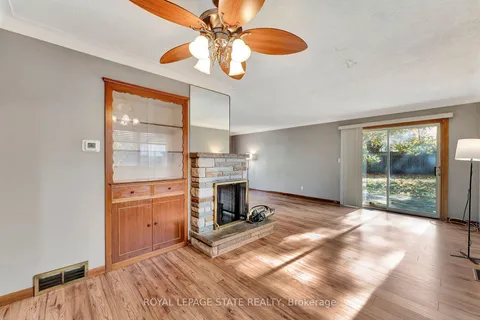 113 Green Rd, Hamilton, ON L8G 3W9