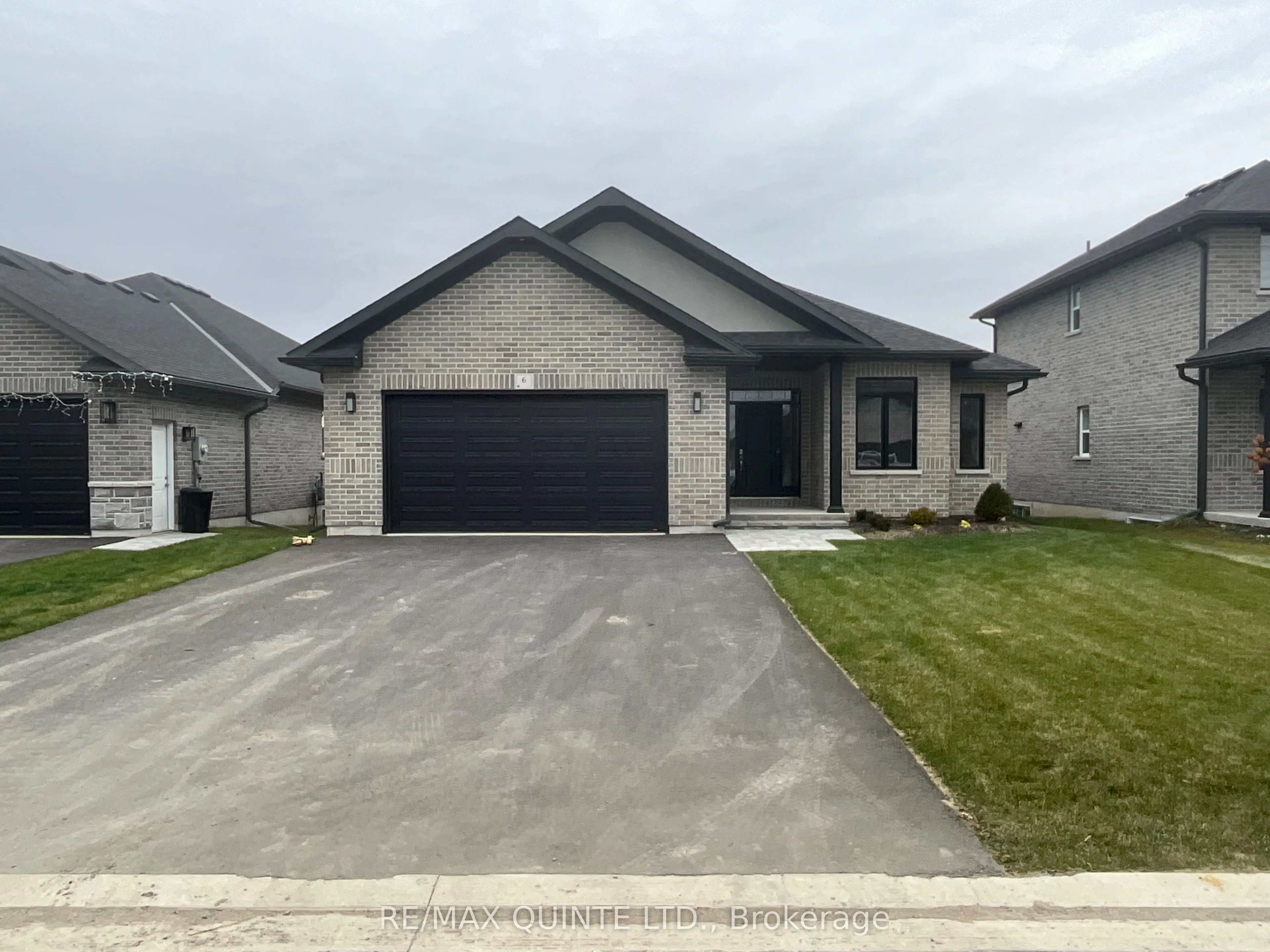 6 Vaughn Court, Belleville, ON K8N 0R7