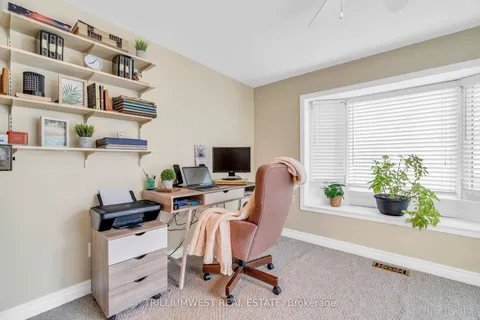 157 Mississauga Place, ON N0M 1T0