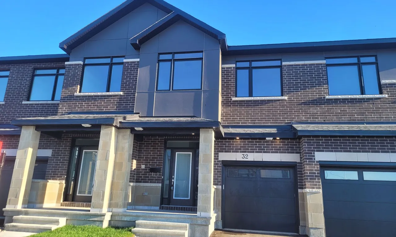 32 OVERBERG Way, Kanata, ON K2S 2S9