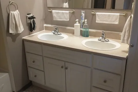 278 Whites Rd, Quinte West, ON K8V 5P5