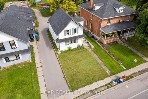 86 Queen St, Kawartha Lakes, ON K9V 1G4