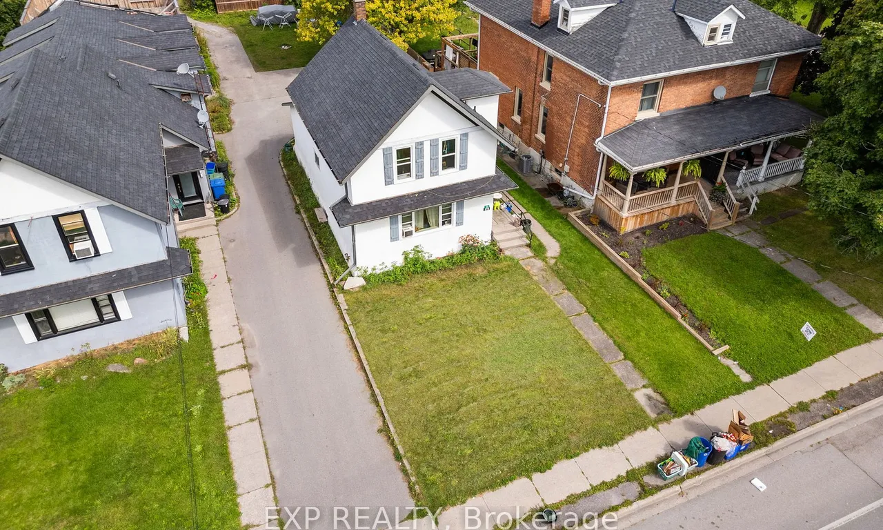 86 Queen St, Kawartha Lakes, ON K9V 1G4