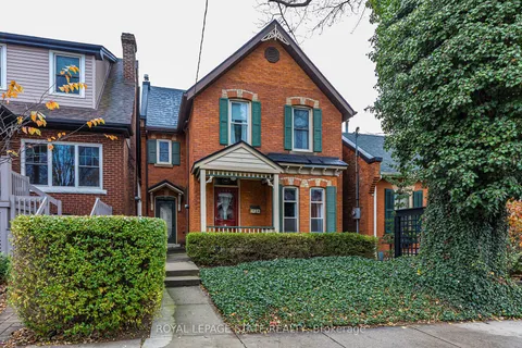 169 Robinson St, Hamilton, ON L8P 1Z6