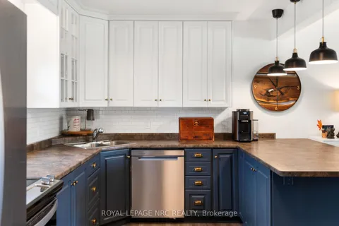 1368 Haist St, Pelham, ON L0S 1M0