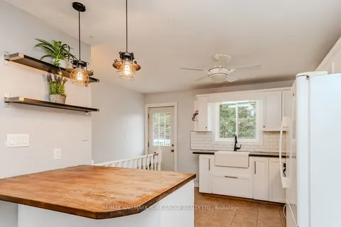 541 David St, Gravenhurst, ON P1P 1M1