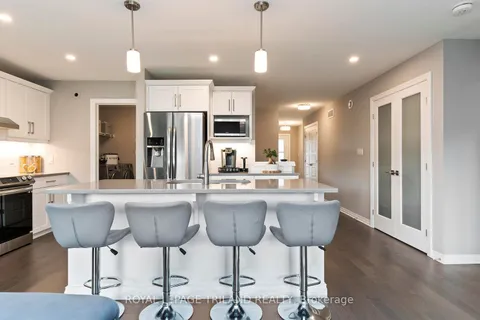 27 Feathers Crossing, St. Thomas, ON N5R 0M4