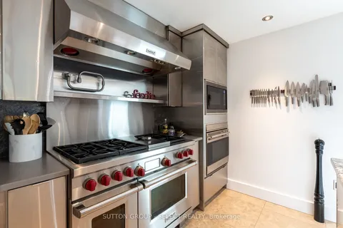 1455 Corley Drive, ON N6G 2K5
