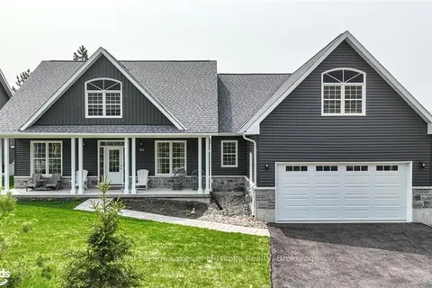 961 MUSKOKA BEACH Road, Gravenhurst, ON P1P 1A3